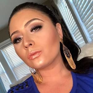 Meet your Posher, Valquiria